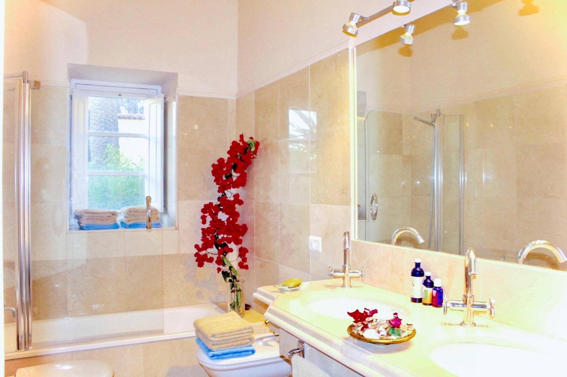 Detached Villa With Garden, Heated And Private Pool, Sea View, Parking Free Тихоко-де-Абахо Экстерьер фото